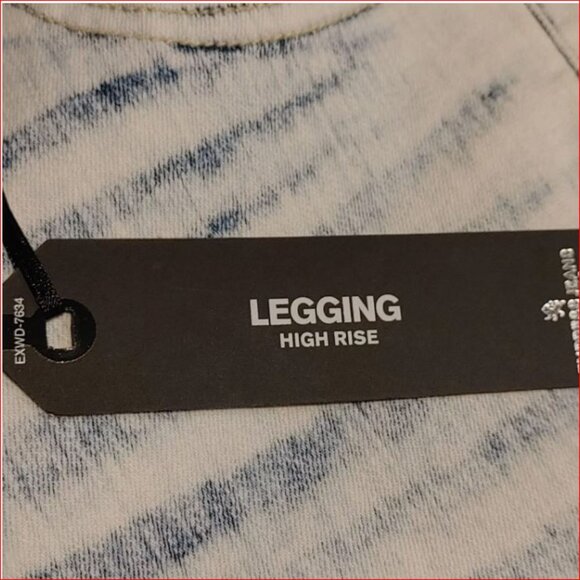 Express Jeans Womens Sz 6 Acid Wash Skinny Blue Jeans Mid Rise 9" New With Tags - Picture 5 of 5